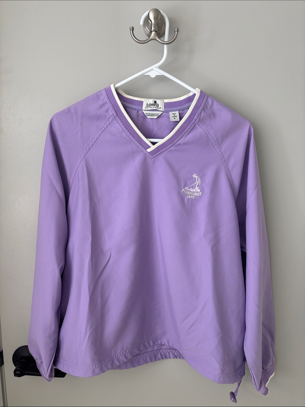 Ashworth Lavender and White Crewneck Pullover